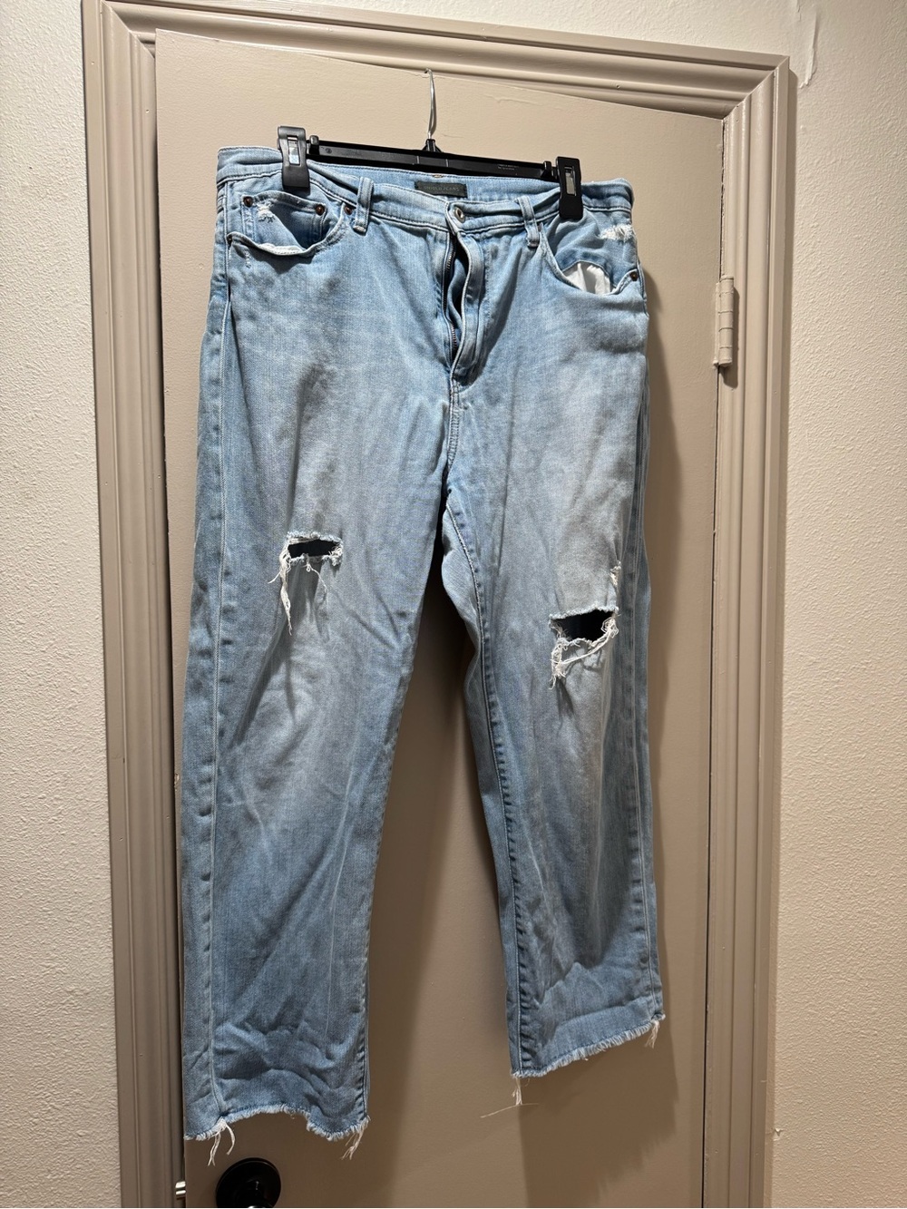 Uniqlo High Rise Boyfriend Straight leg Distressed Jeans
